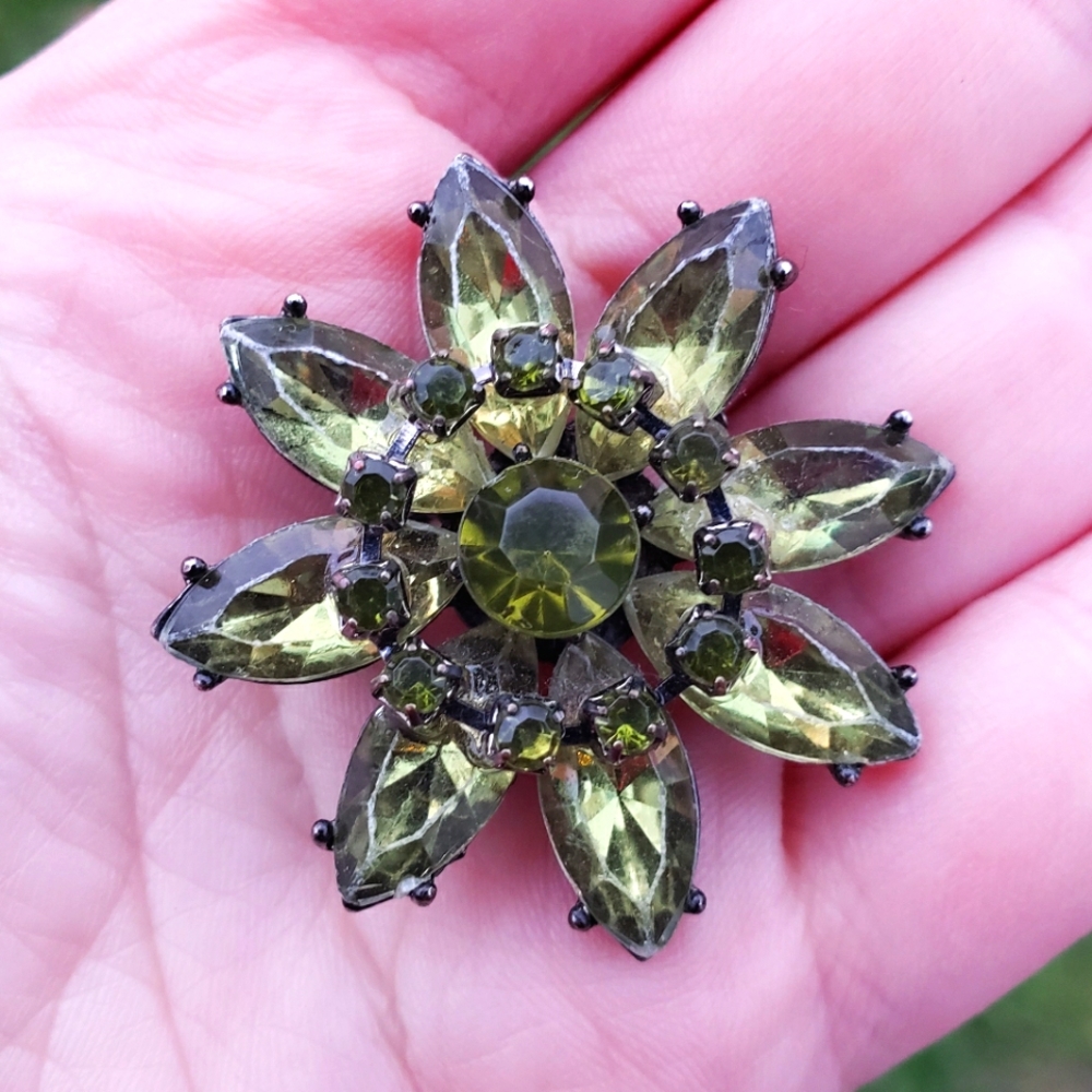 Y2K Green Rhinestone Brooch